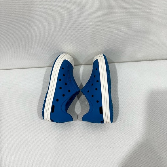 Crocs Slip-On Shoes Kids Size 9 Blue Waterproof Lightweight - Picture 3 of 7